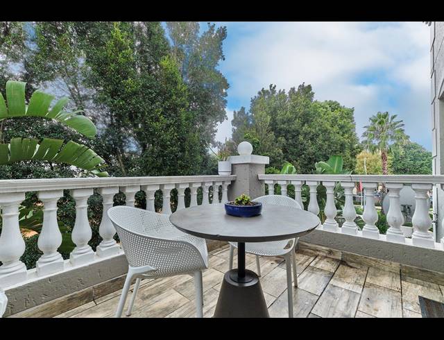 1 BEDROOM APARTMENT TO LET IN MELROSE